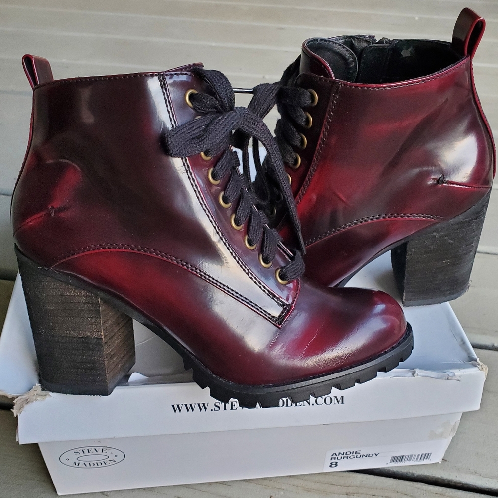 Steve Madden Andie Deep Cherry Burgundy Lace-Up Lug Sole Ankle Booties - Picture 10 of 16